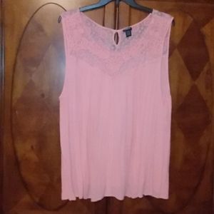 Torrid textured crochet tank top